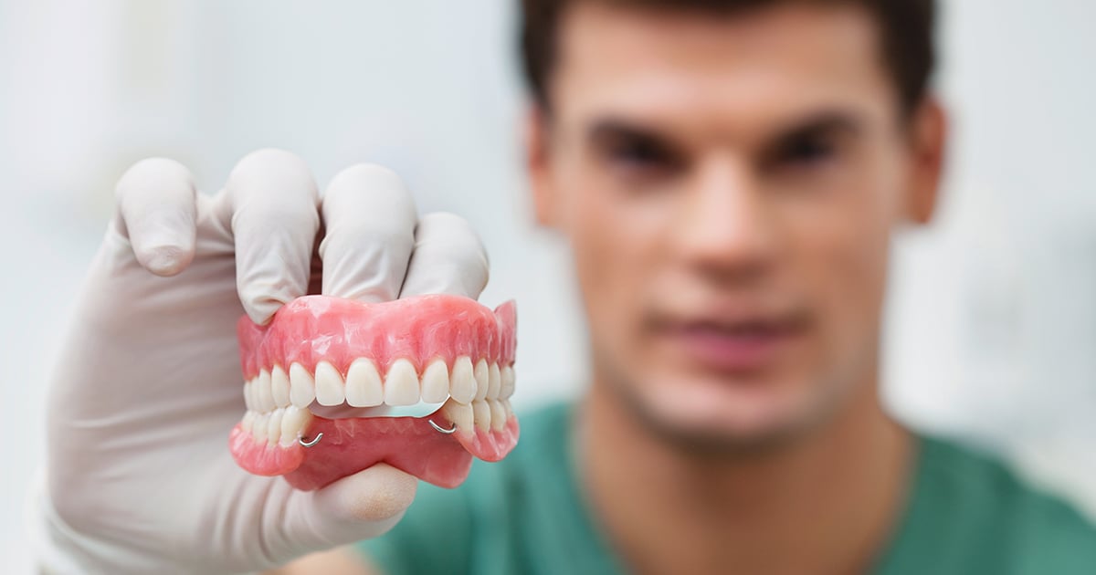 dca-blog-525-Dentures_1200x630